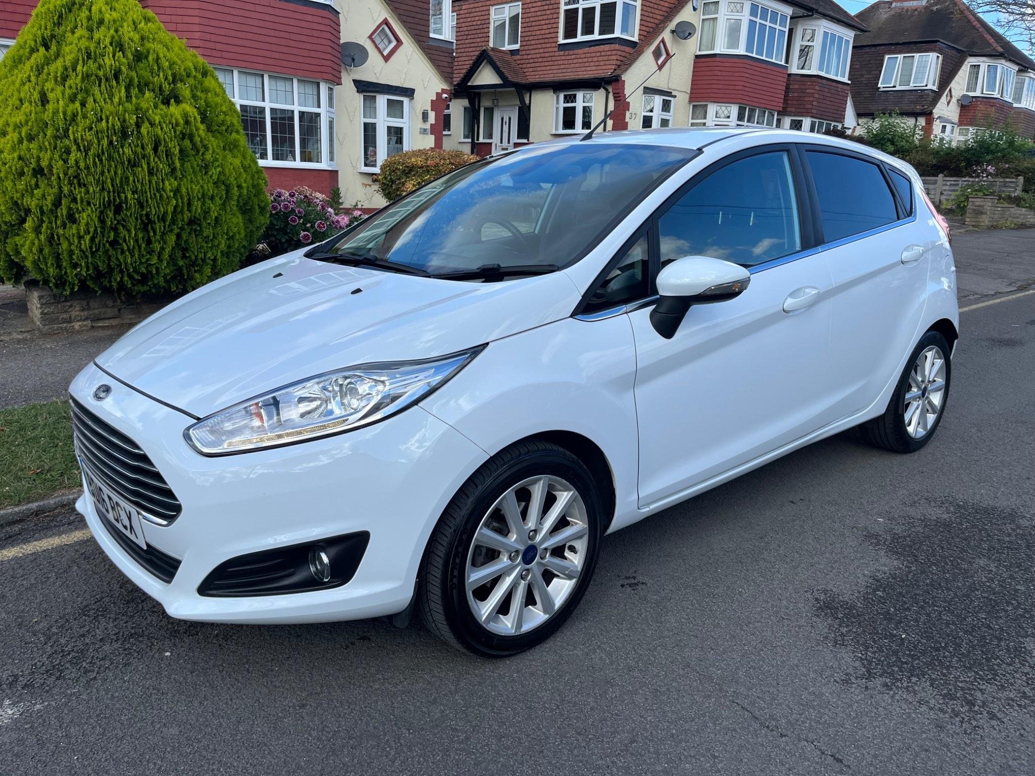 Used 2016 Ford Fiesta 1.0T EcoBoost Titanium Powershift Euro 6 5dr for