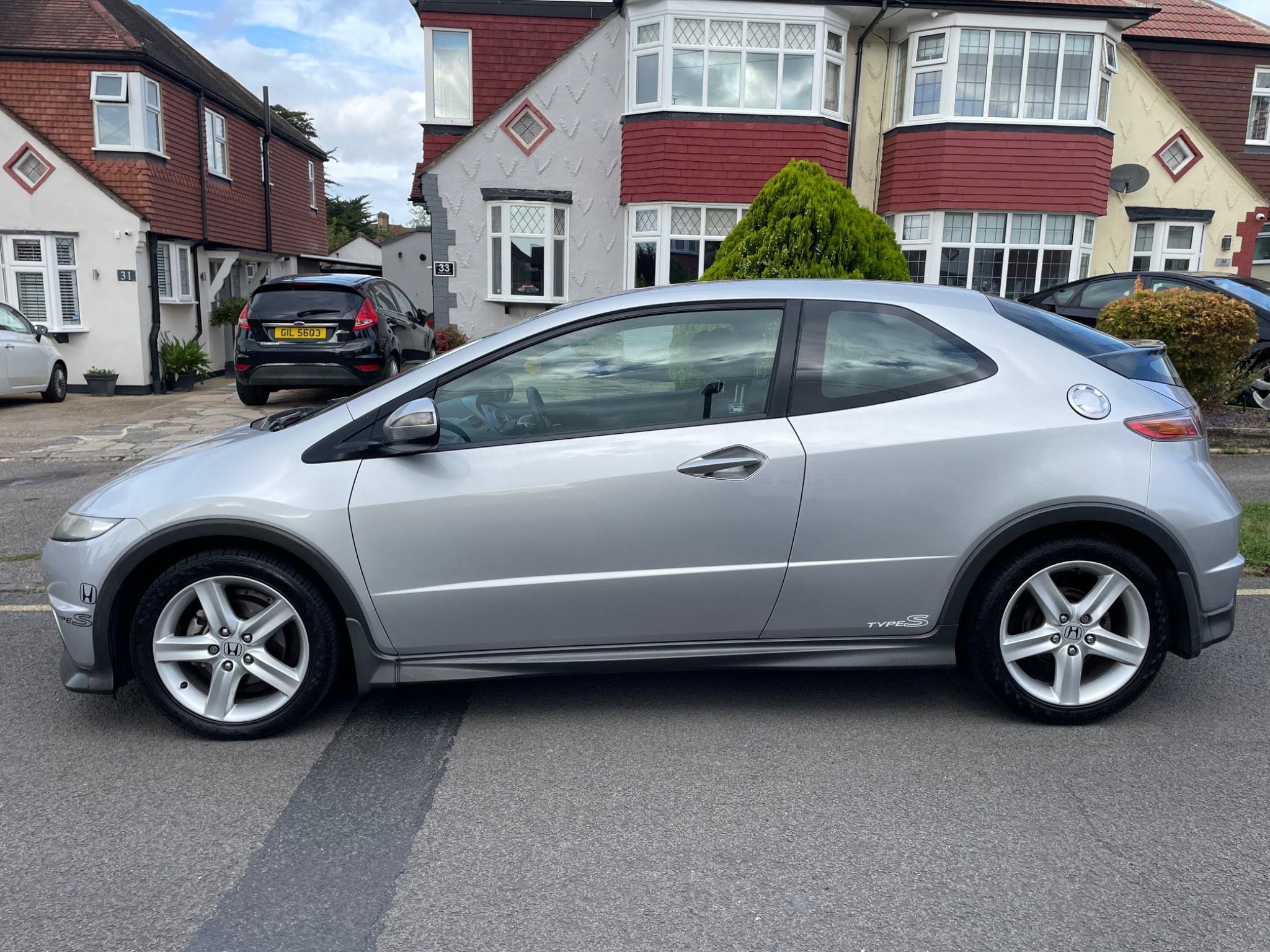 Used 2008 Honda Civic 1.8 iVTEC Type S 3dr for sale in Epsom, Surrey