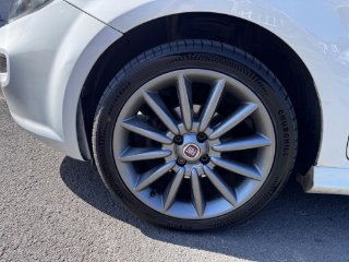/photos/11218/5dc87792-6a97-4b55-8d12-4746f5e23e44_i320x240.jpg
