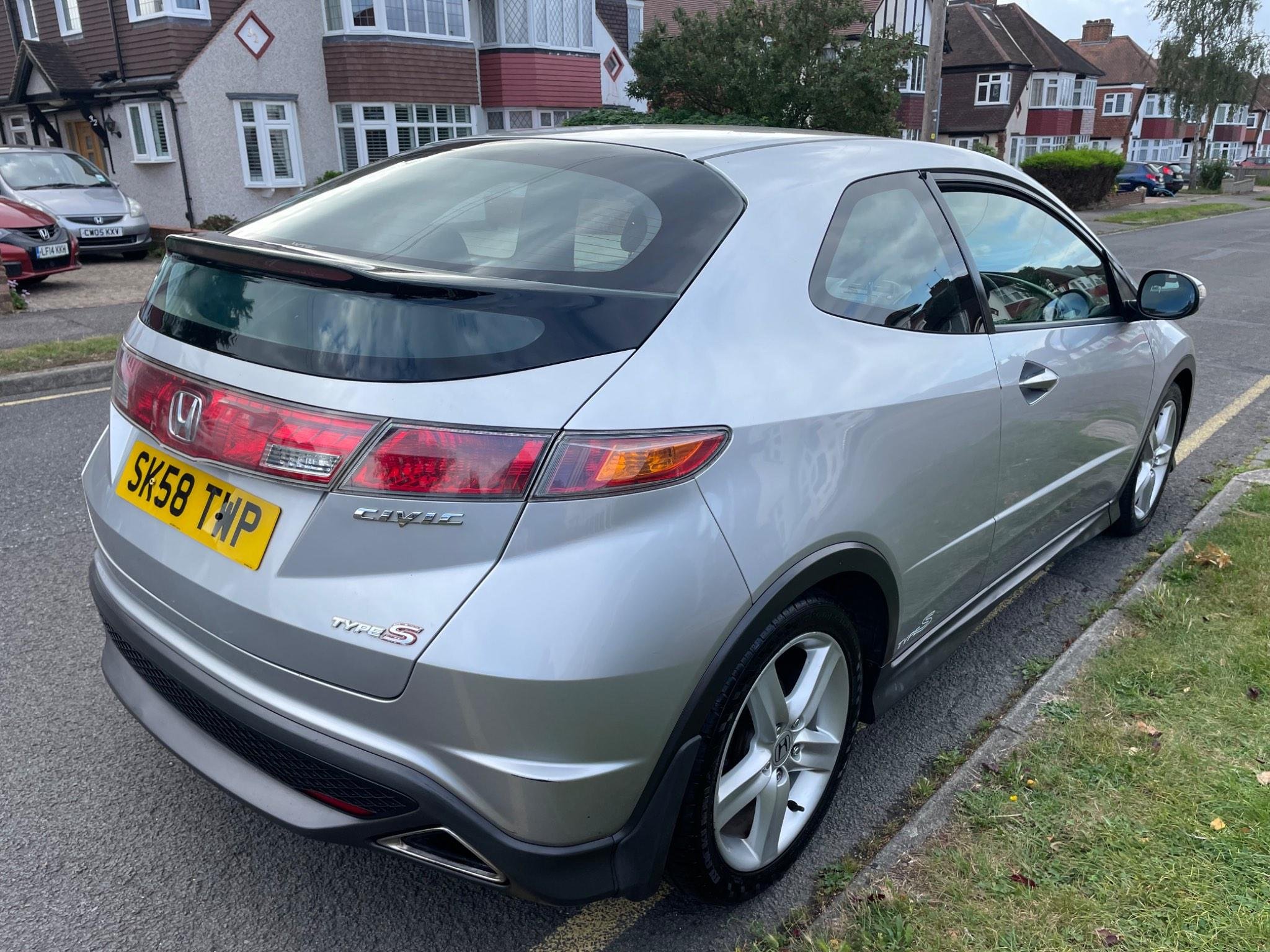 Used 2008 Honda Civic 1.8 iVTEC Type S 3dr for sale in Epsom, Surrey